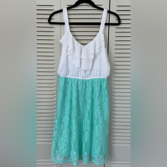 Maurice’s White & Mint Dress - Picture 1 of 4